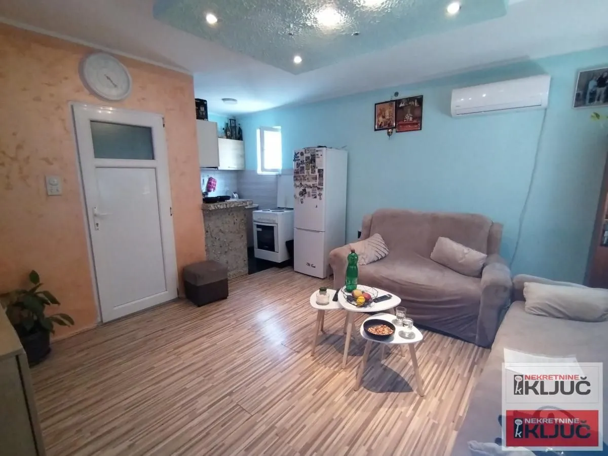 Prodaja, trosoban stan, 52m², Klisa, Novi Sad Sve Podlokacije