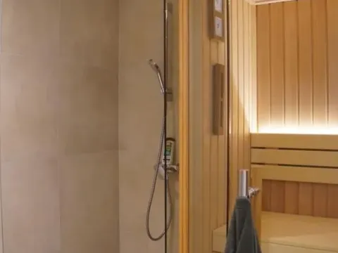 Izdavanje, stan, 200m², Savski Venac, Beograd - image 19