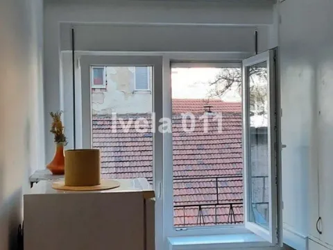 Sale, two bedroom apartment, 50m², Kalenić Pijaca, Vračar Sve Podlokacije - image 12