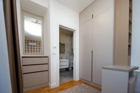 Rent, house, 250m², Budva, Crna Gora - image 8
