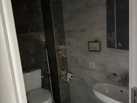 Prodaja, dvosoban stan, 46m², Dalmatinska ulica, Podgorica - image 4