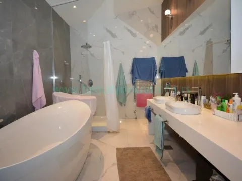 Prodaja, četvorosoban stan, 240m², Dedinje Sve Podlokacije, Beograd - image 5