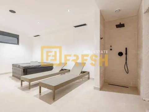 Sale, house, 240m², Budva, Crna Gora - image 25