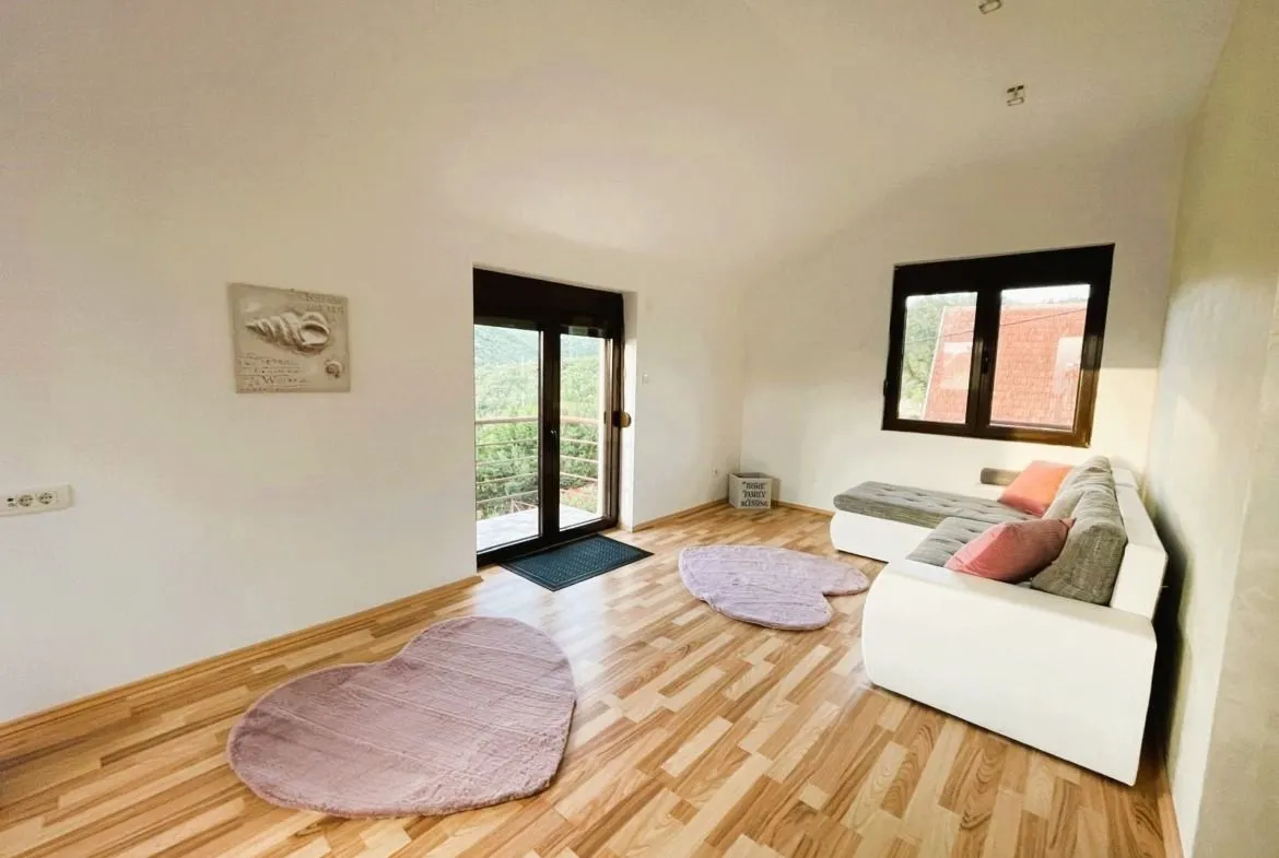 Prodaja, kuća, 145m², Utjeha, Bar
