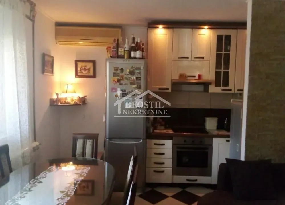 Prodaja, dvosoban stan, 51m², Zemun Sve Podlokacije, Beograd