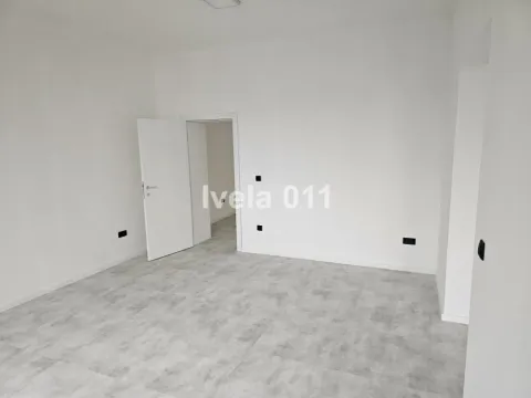 Prodaja, četvorosoban stan, 120m², Vračar Sve Podlokacije, Beograd - image 2