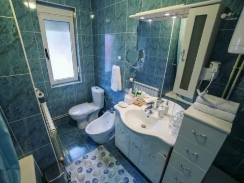 Prodaja, trosoban stan, 96m², Centar, Kolašin - image 10