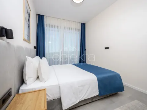 Izdavanje, stan, 90m², Tivat, Crna Gora - image 4