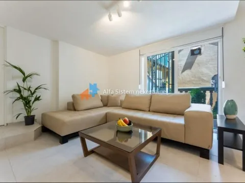 Izdavanje, dvosoban stan, 60m², Stari Grad, Beograd - image 3