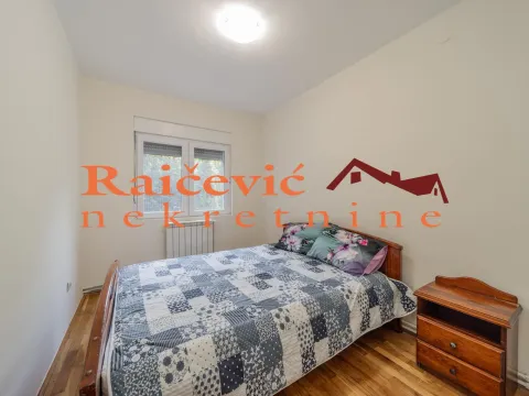 Izdavanje, trosoban stan, 70m², Dedinje Sve Podlokacije, Beograd - image 17