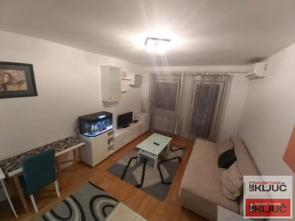 Izdavanje, garsonjera, 26m², Novo naselje, Novi Sad