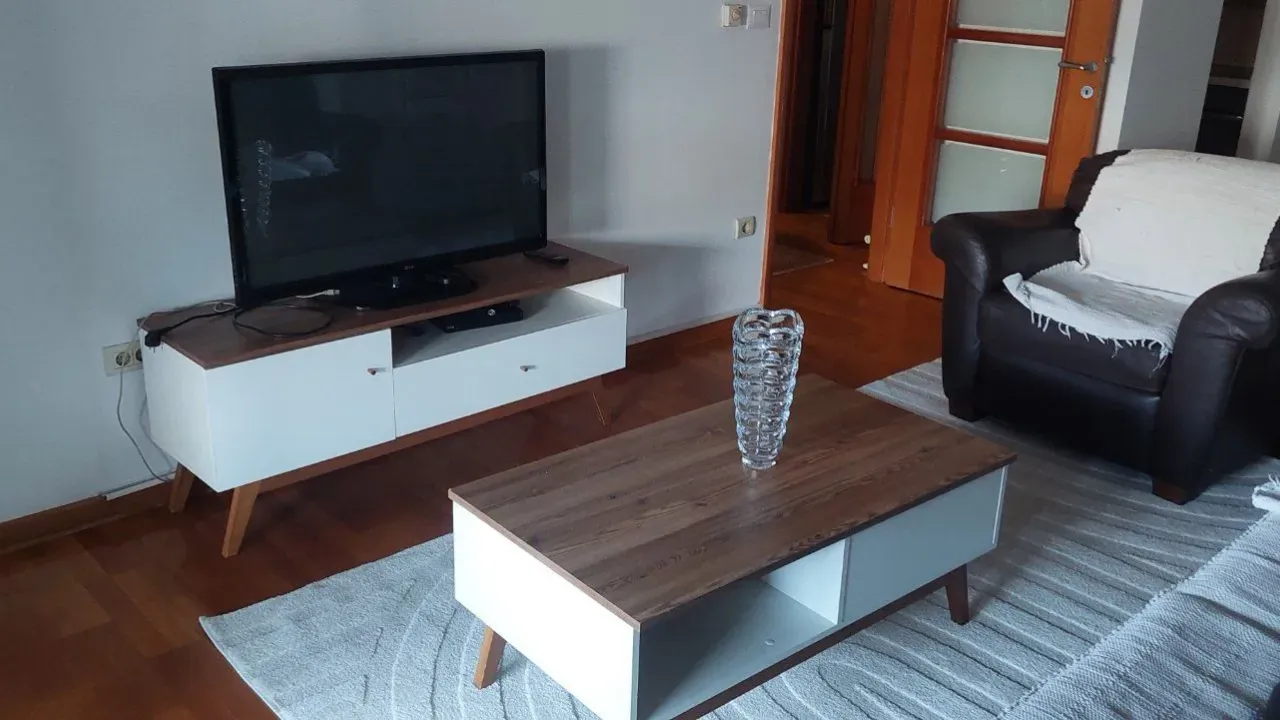 Izdavanje, dvosoban stan, 76m², Preko Morače, Podgorica