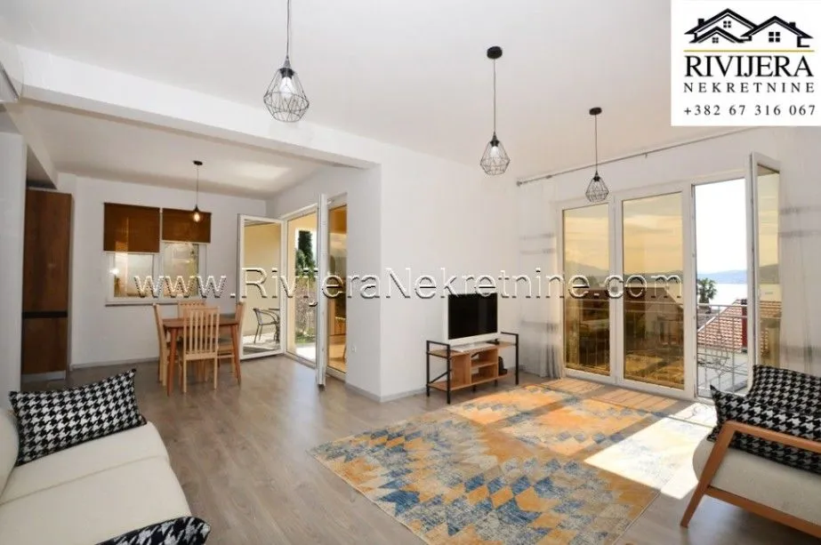 Prodaja, dvosoban stan, 85m², Đenovići, Herceg Novi