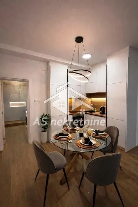 Rent, one bedroom apartment, 42m², Savski Venac, Beograd