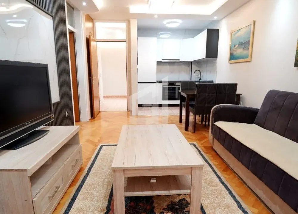 Izdavanje, jednosoban stan, 45m², Preko Morače, Podgorica