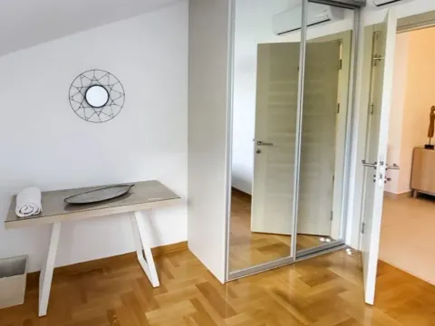 Prodaja, dvosoban stan, 94m², Morinj, Kotor - image 5