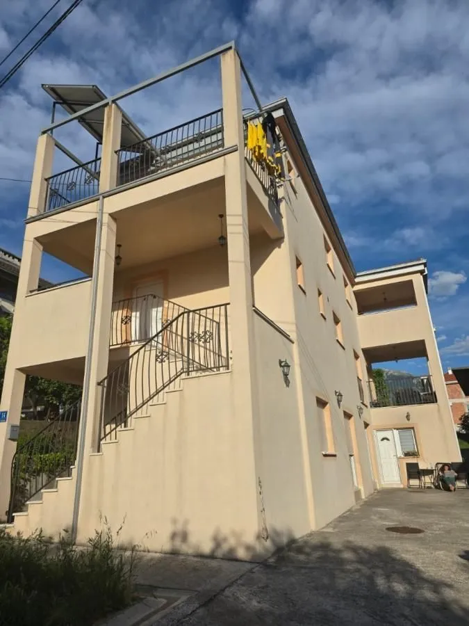Prodaja, kuća, 198m², Mrčevac, Tivat