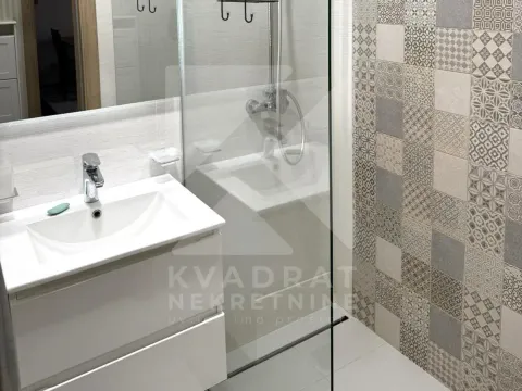 Izdavanje, jednosoban stan, 50m², Master Kvart, Podgorica - image 7