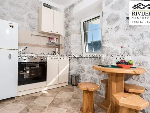 Sale, house, 130m², Lipci, Kotor - image 2