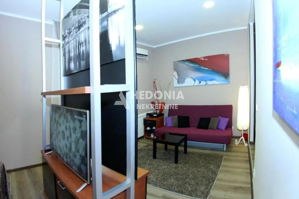 Sale, three bedroom apartment, 90m², Stari Grad, Beograd