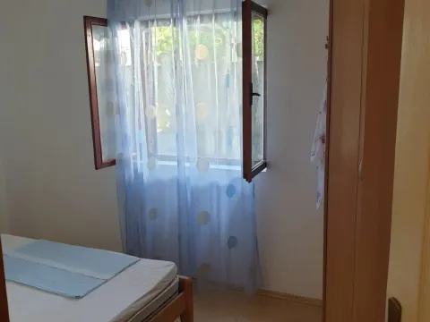 Rent, one bedroom apartment, 50m², Seljanovo, Tivat - image 9