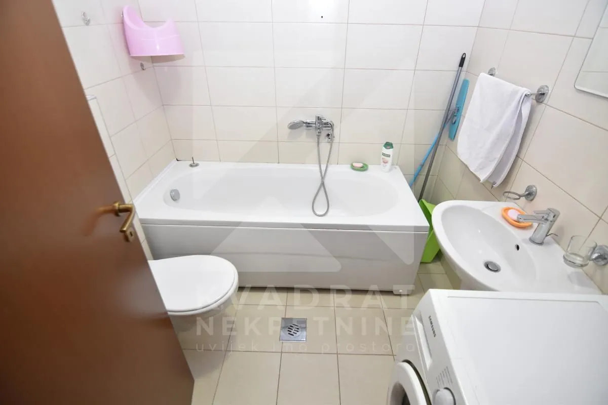 Izdavanje, jednosoban stan, 50m², City Kvart, Podgorica