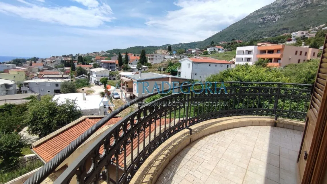 Prodaja, kuća, 400m², Bar, Crna Gora