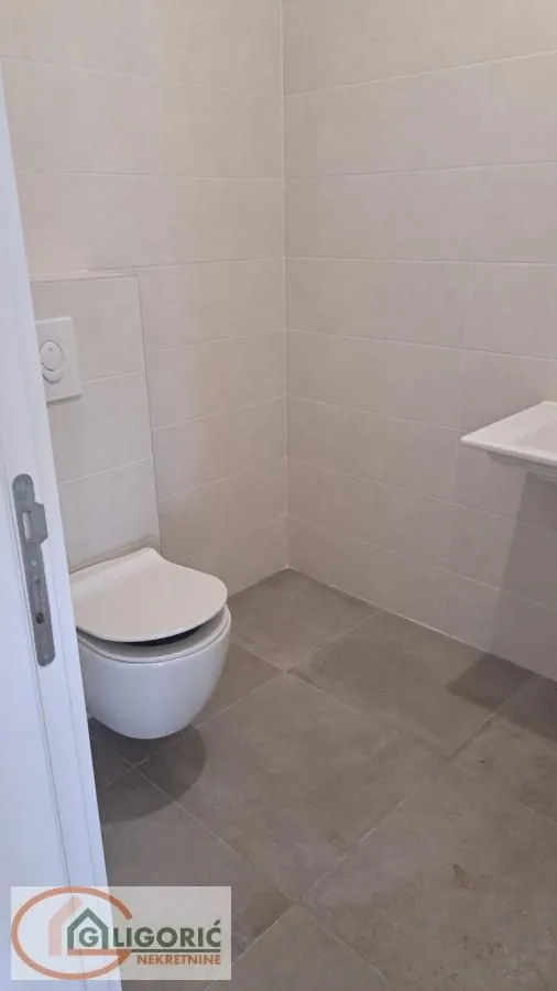 Prodaja, stan, 236m², Zemun Sve Podlokacije, Beograd