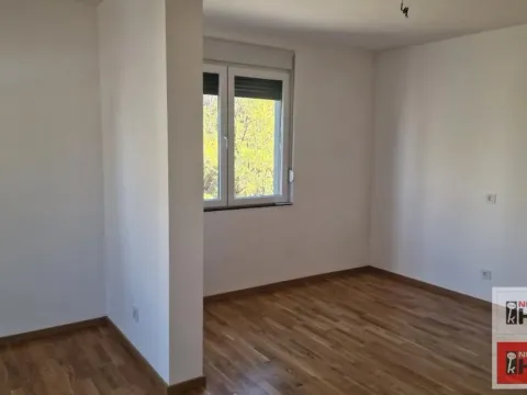 Prodaja, trosoban stan, 70m², Alibegovac, Petrovaradin - image 6