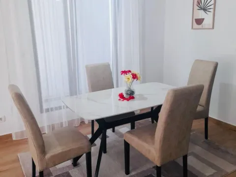 Rent, one bedroom apartment, 59m², Boreti, Budva - image 2