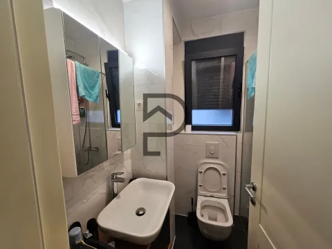 Izdavanje, stan, 60m², Blok 6, Podgorica - image 10