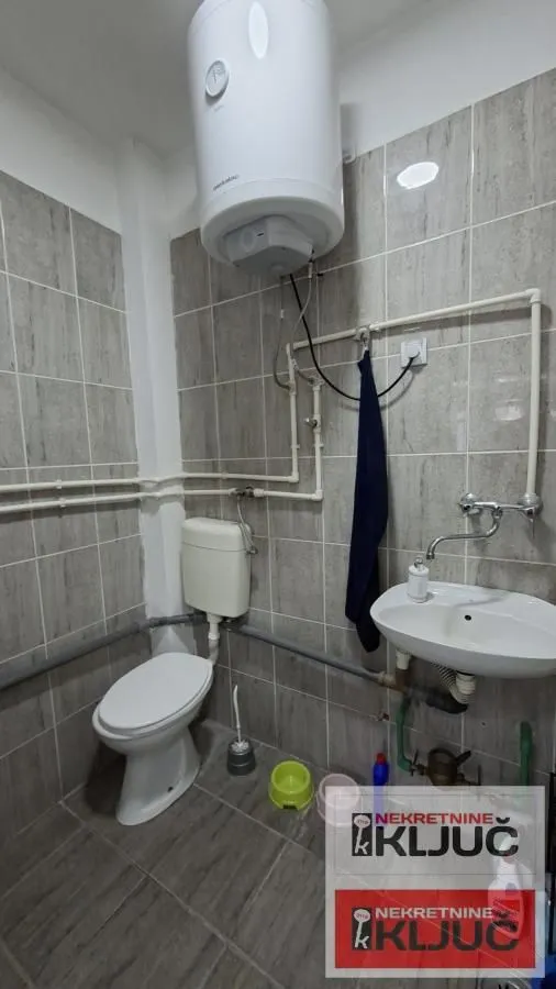 Rent, office space, 25m², Bulevar Evrope, Novi Sad Sve Podlokacije
