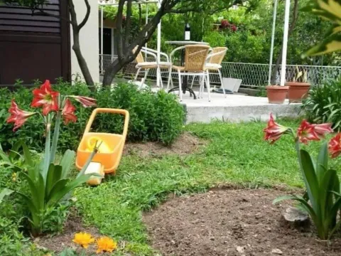 Rent, two bedroom apartment, 90m², Buljarica, Budva - image 15