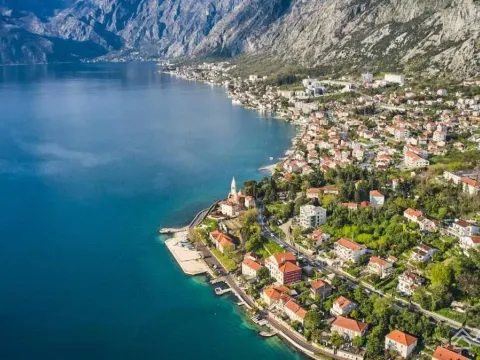 Sale, two bedroom apartment, 129m², Dobrota, Kotor - image 8