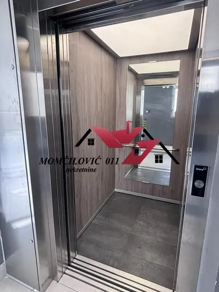 Prodaja, dvosoban stan, 39m², Surčin (mesto), Surčin