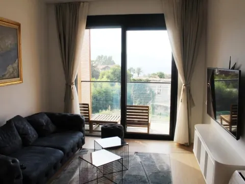 Sale, one bedroom apartment, 50m², Tivat, Crna Gora - image 3