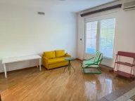 Izdavanje, jednosoban stan, 50m², Centar, Podgorica - image 10