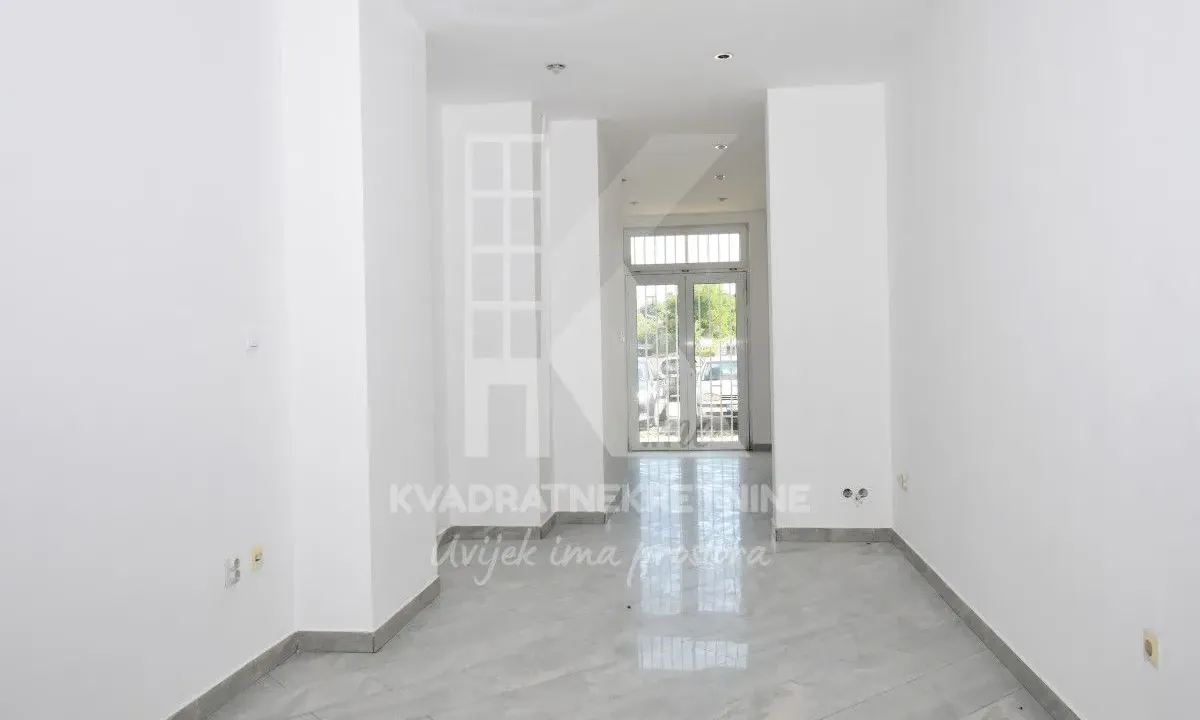 Izdavanje, poslovni prostor, 80m², Stari Aerodrom, Podgorica