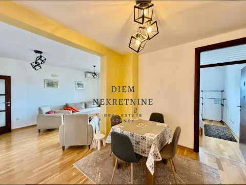 Rent, two bedroom apartment, 70m², Centar, Bar - image 8