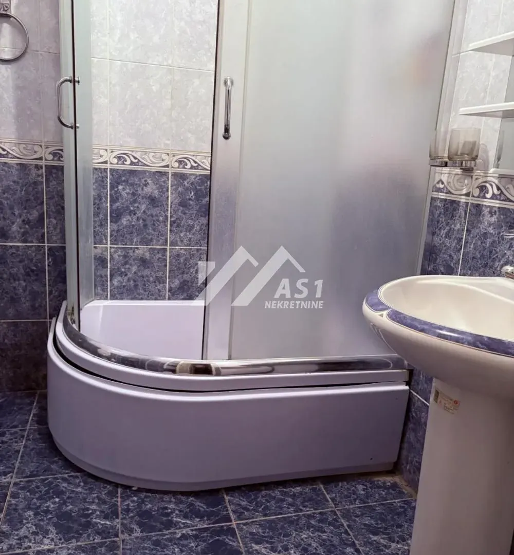 Rent, house, 100m², Salajka, Novi Sad Sve Podlokacije