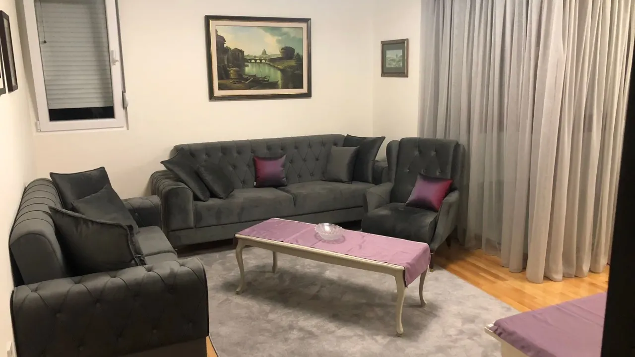 Izdavanje, stan, 76m², Blok 5, Podgorica