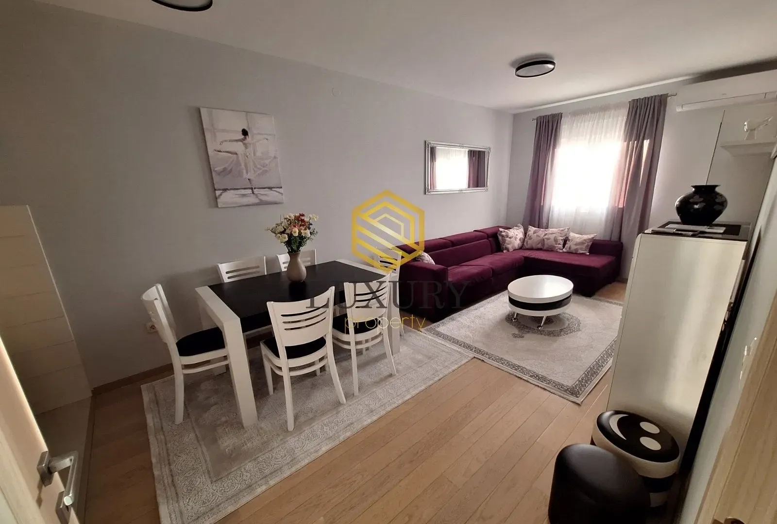 Izdavanje, jednosoban stan, 46m², City Kvart, Podgorica