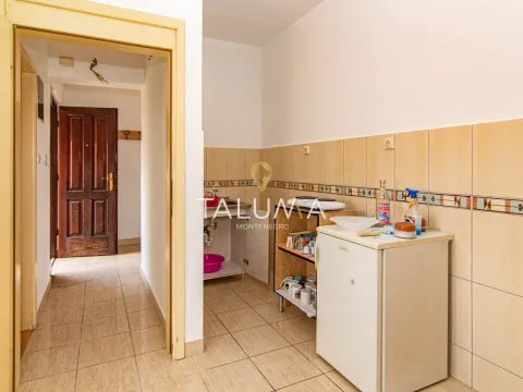 Izdavanje, poslovni prostor, 120m², Stari Aerodrom, Podgorica - image 4