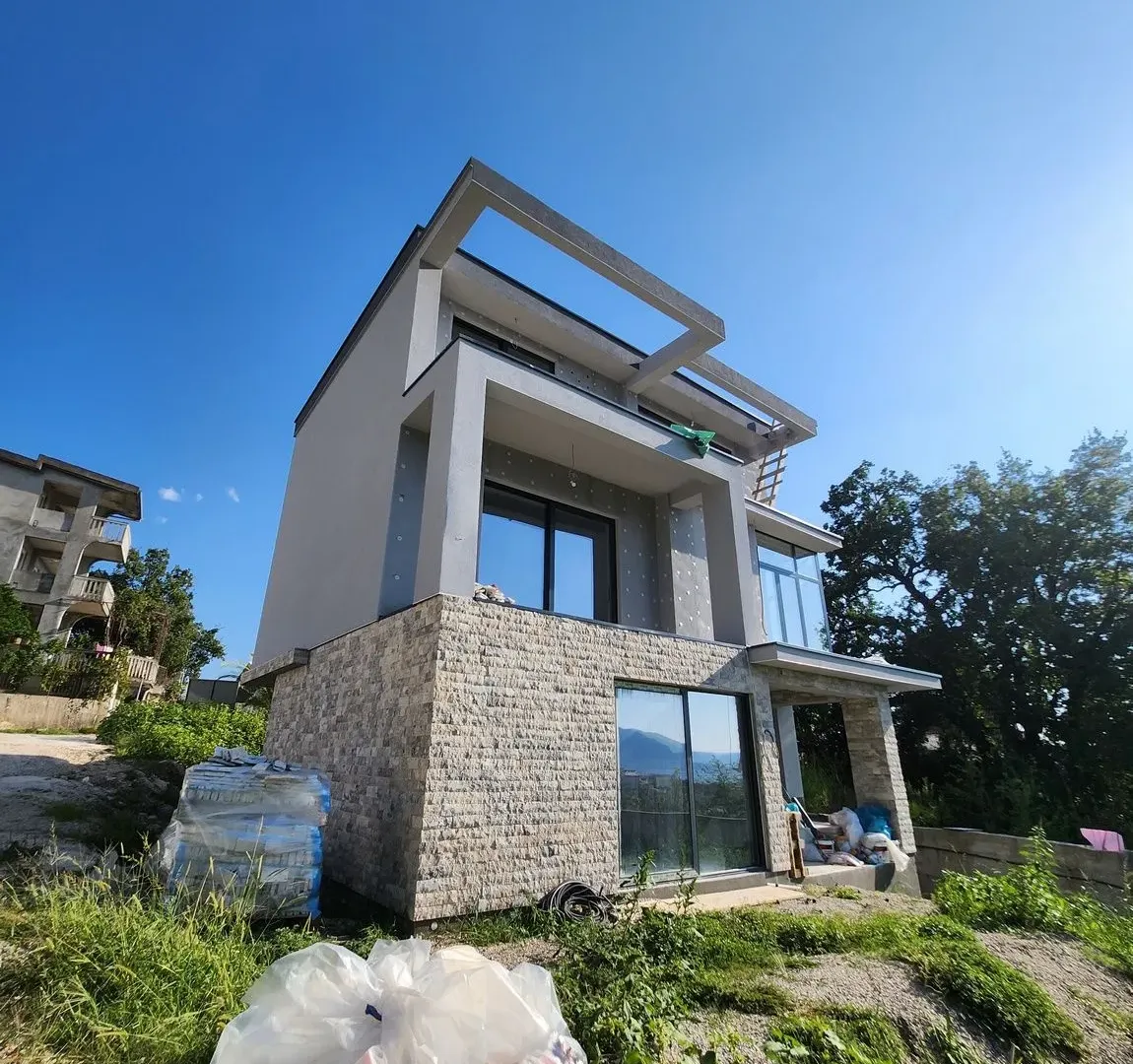 Prodaja, kuća, 230m², Kalimanj, Tivat