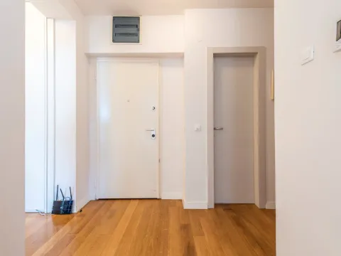 Prodaja, trosoban stan, 83m², Pržno, Budva - image 14