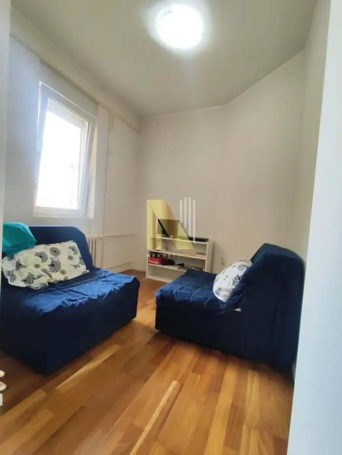 Prodaja, dvosoban stan, 63m², Centar, Novi Sad