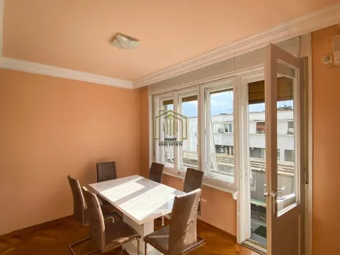 Rent, two bedroom apartment, 95m², Podgorica, Crna Gora - image 12