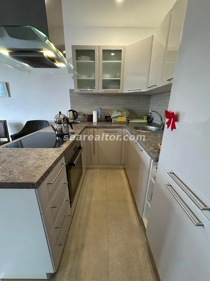 Prodaja, dvosoban stan, 117m², Centar, Tivat