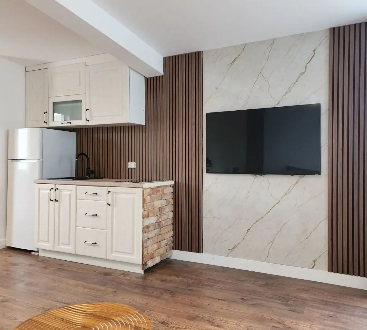 Prodaja, jednosoban stan, 50m², Hladna Uvala, Bar