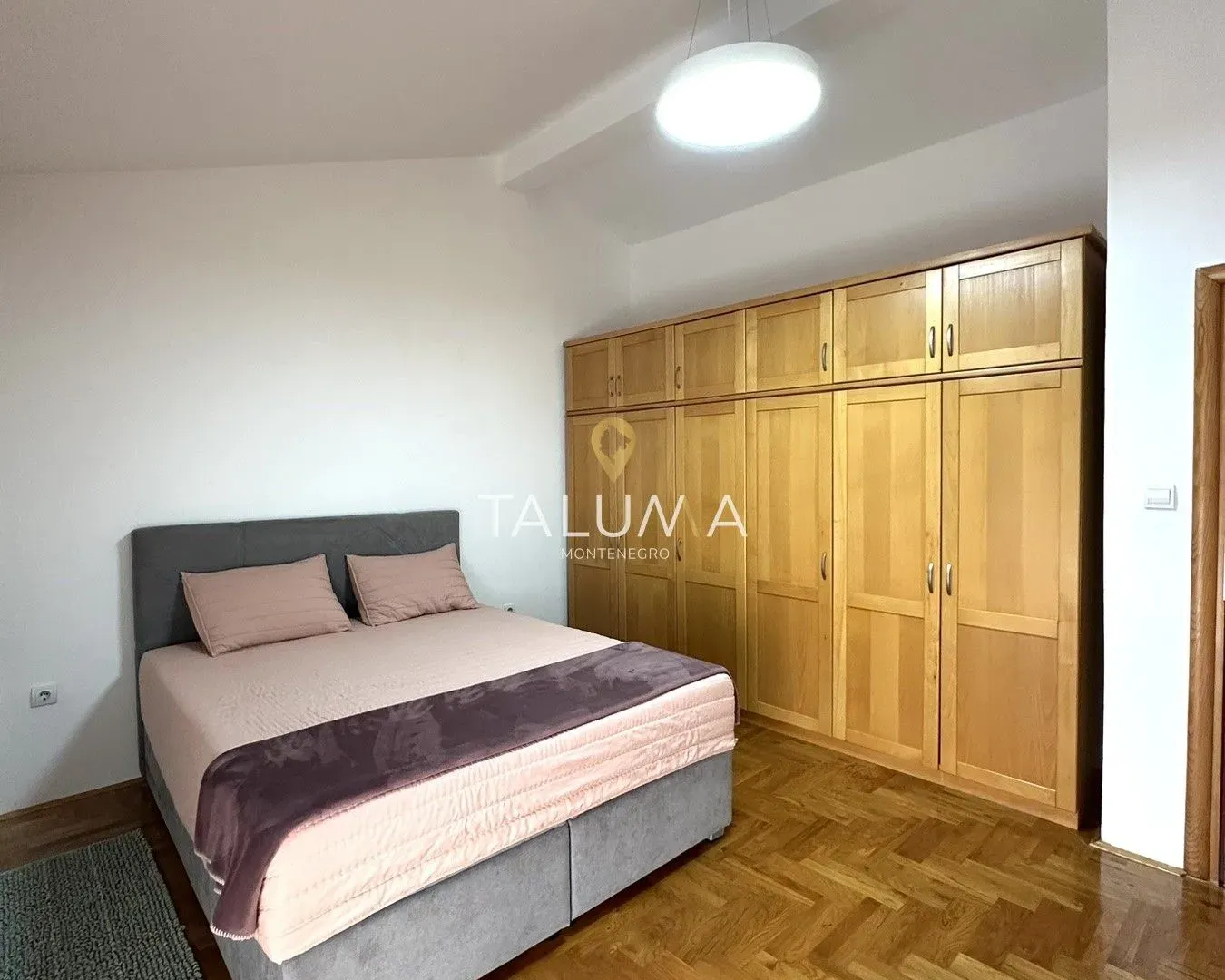 Rent, house, 130m², Zelenika, Podgorica